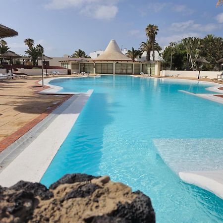 Bungalow Goa Pool View, Playa Roca Residence Sea Front Access - Free Ac - Wifi 코스타 테기세 외부 사진