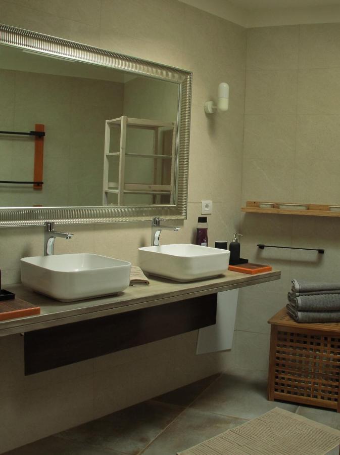 Bungalow Goa Pool View, Playa Roca Residence Sea Front Access - Free Ac - Wifi 코스타 테기세 외부 사진
